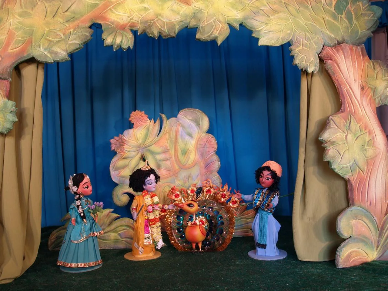 Warm Wind Theatre puppet stage