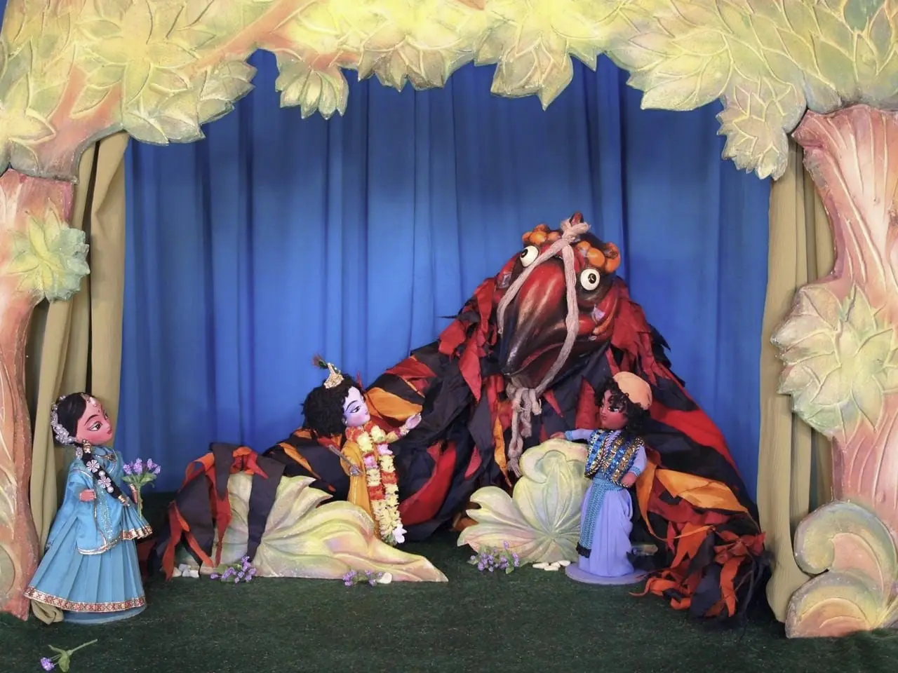 Krishna and Govardhan gallery image