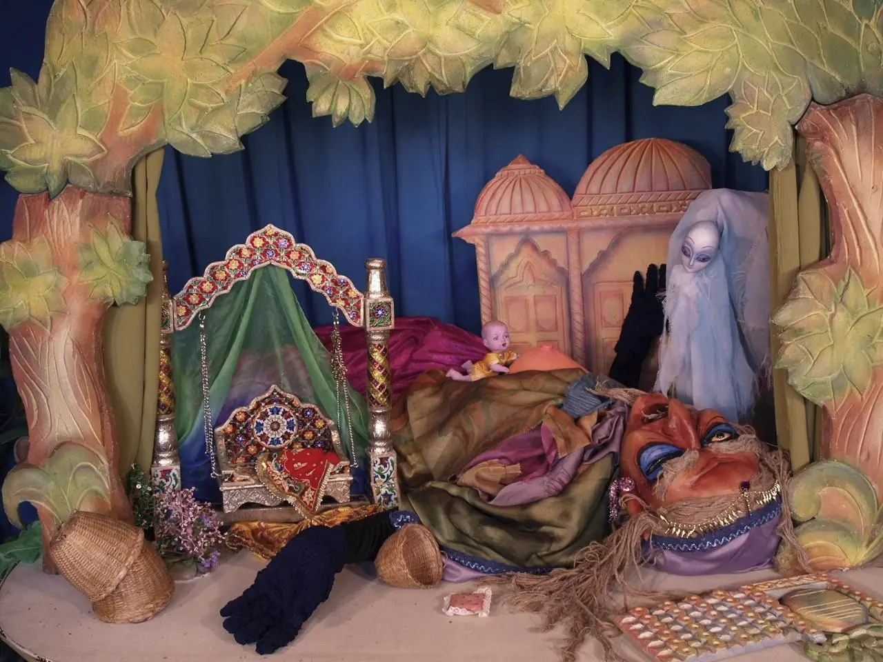 Krishna and Govardhan gallery image